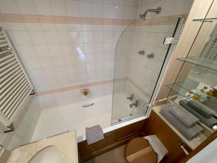Circus Mews Townhouse:2 Beds:2 En-Suite Baths:Parking:City Centre:Quiet Area Extérieur photo